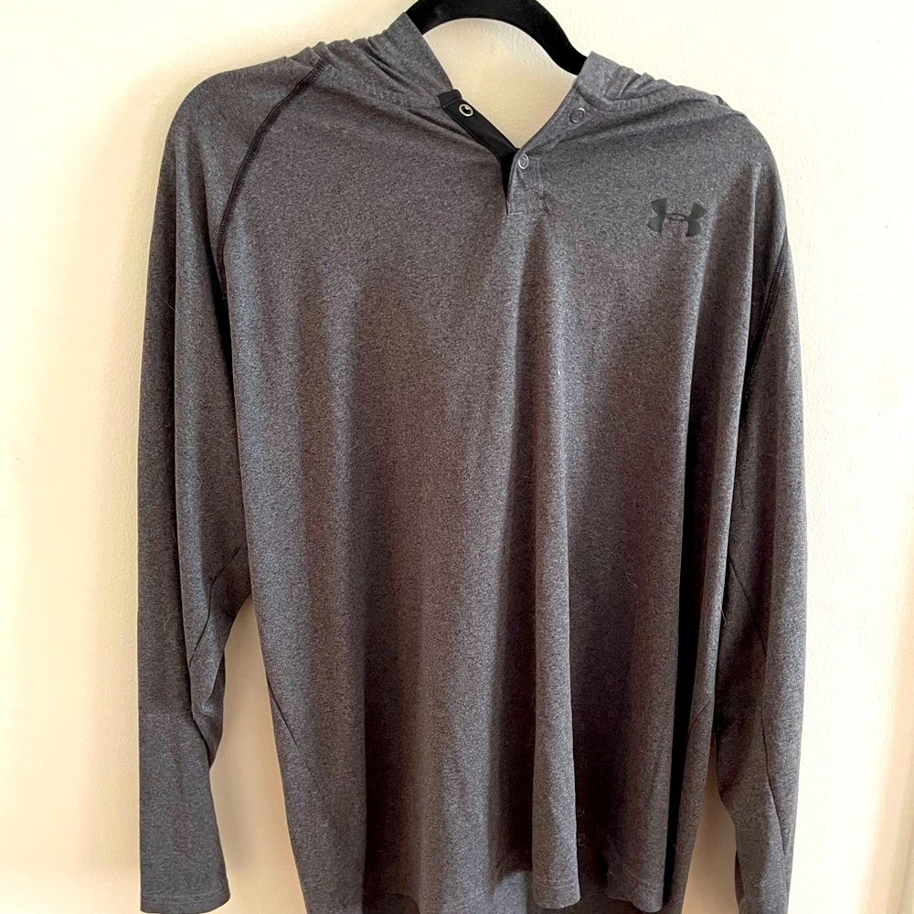 Under Armour Light Weight Hoodie